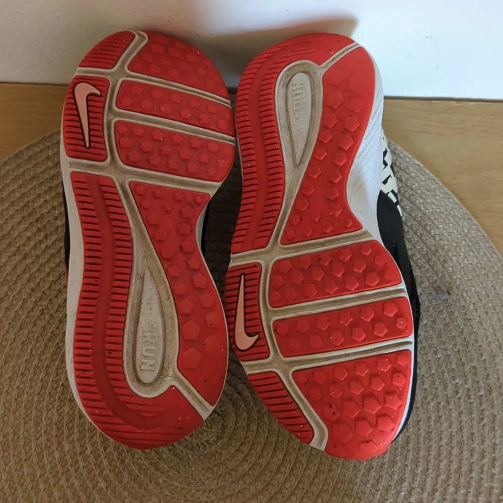 Nike Kids Black and Red Sneakers
